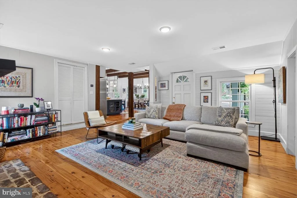 Photo of 17641 RAVEN ROCKS ROAD