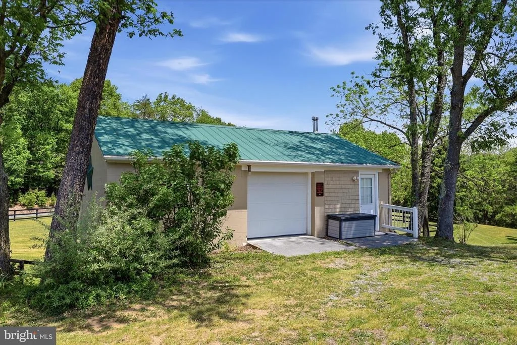 Photo of 2983 MILLWOOD PIKE