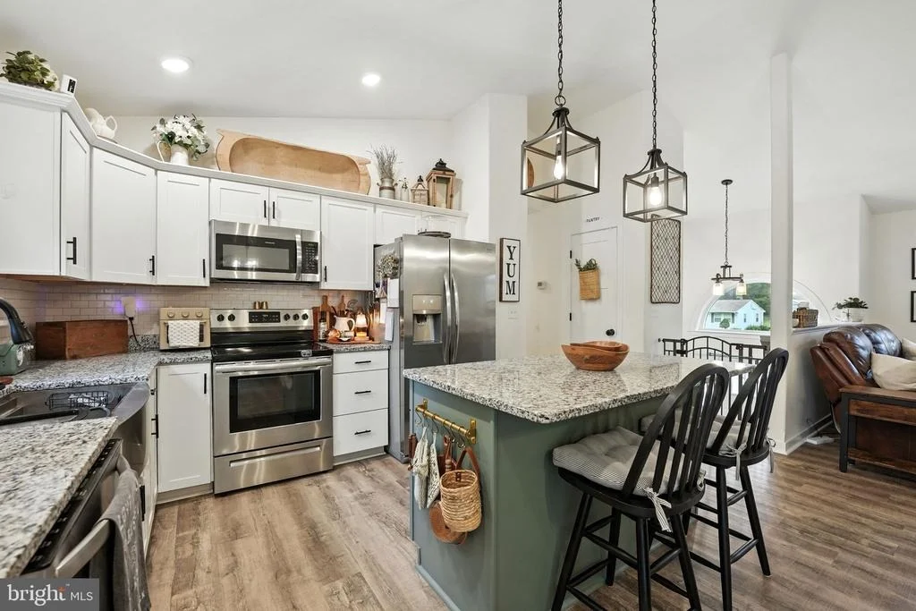 Photo of 16 CRESTVIEW DRIVE