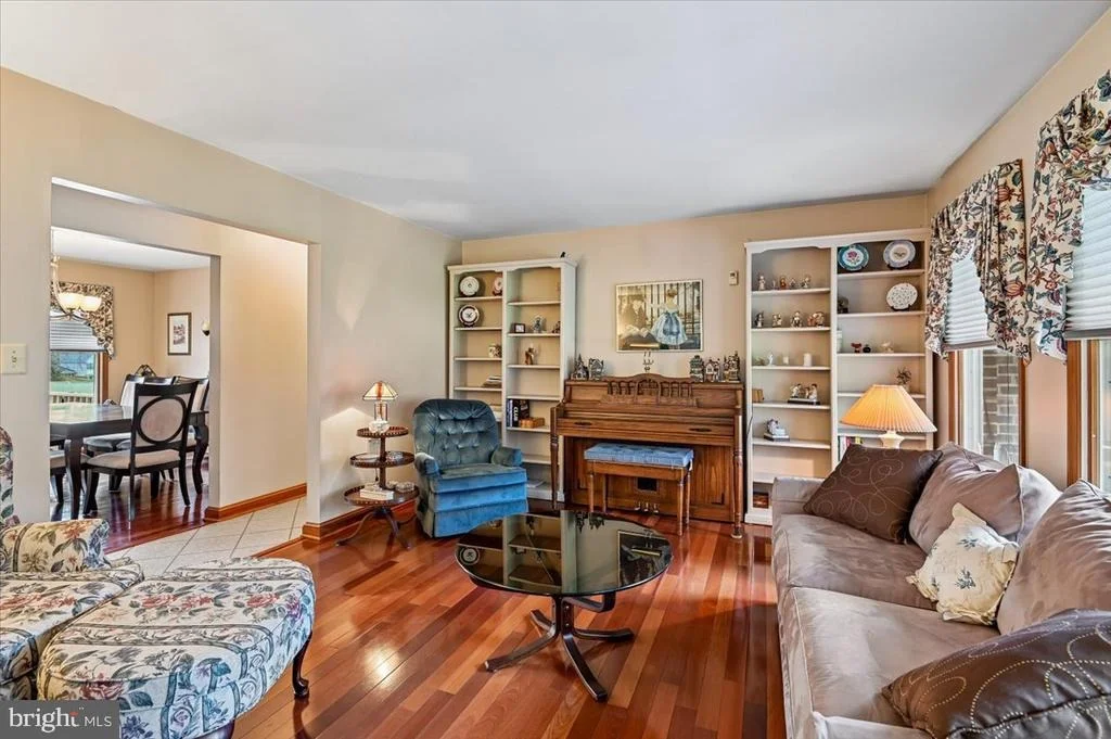 Photo of 705 MARSHALL MANOR DRIVE