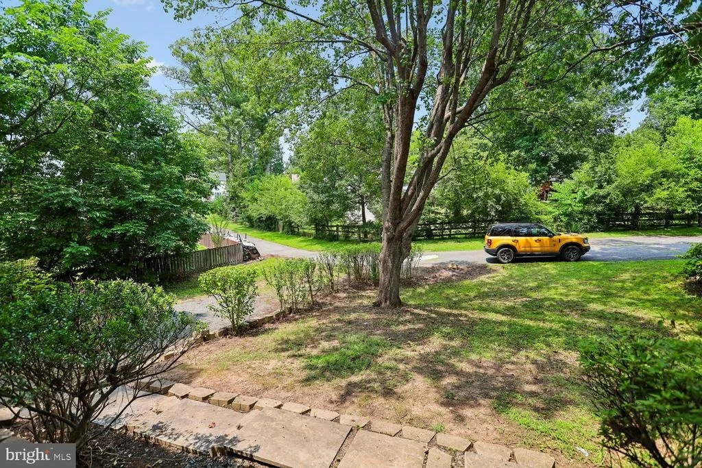 Photo of 15226 ELK RUN ROAD