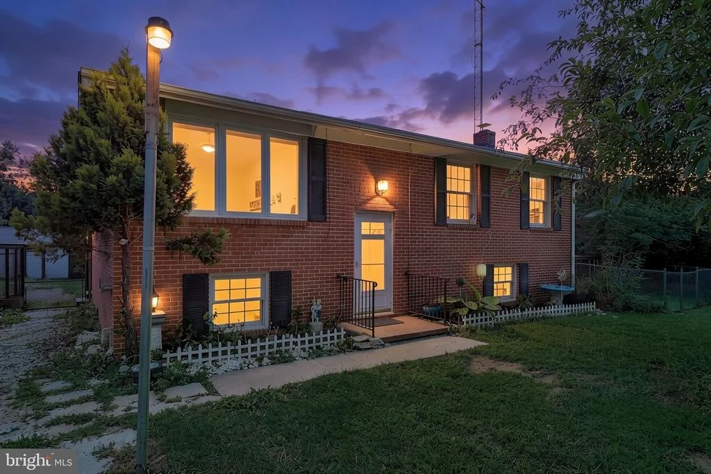 Photo of 6621 WILLIS LANE