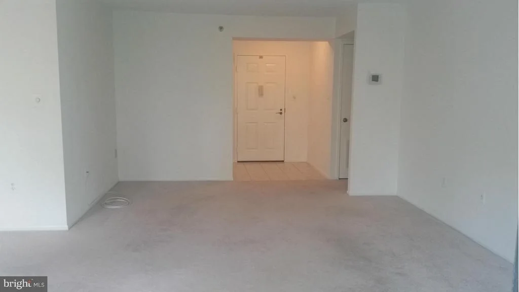 Photo of Unit 2816 at 15107 INTERLACHEN DRIVE