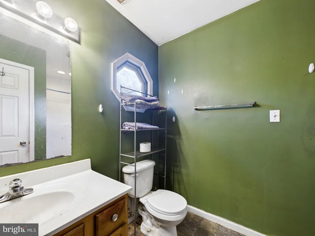 Photo of 1176 W 6TH STREET