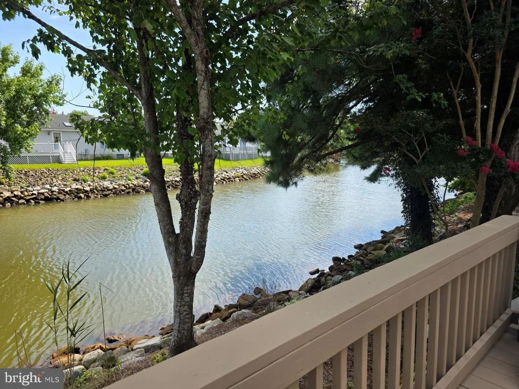 Photo of 18 COASTAL DRIVE