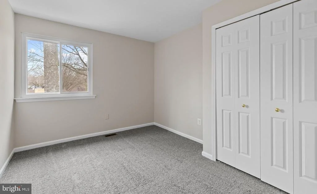 Photo of 1394 STONECREEK ROAD