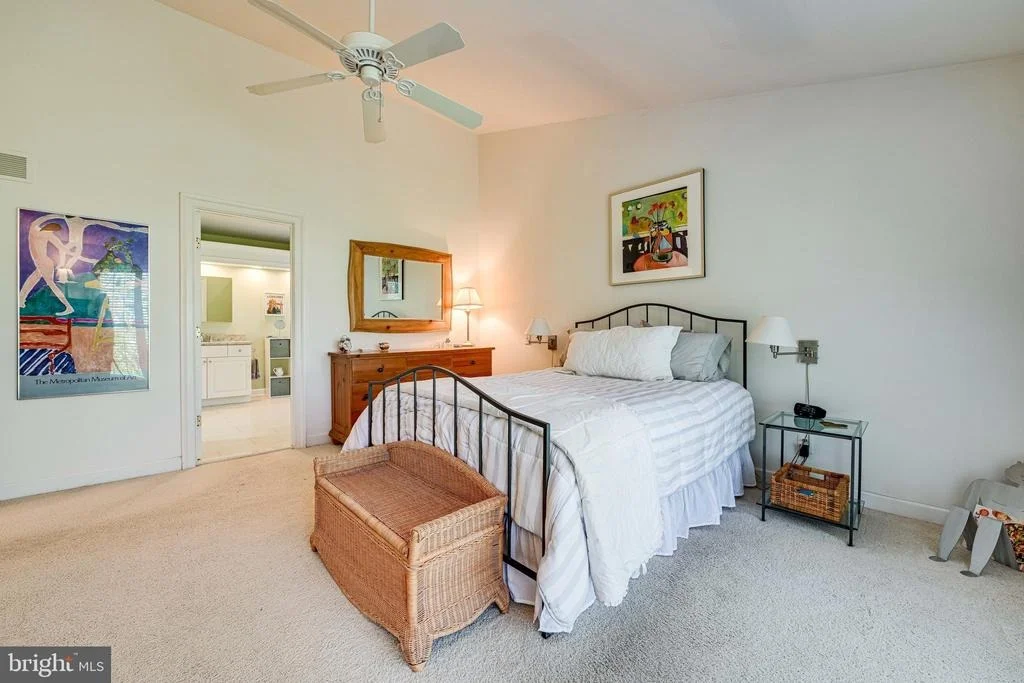 Photo of 9728 HIDDEN VALLEY ROAD