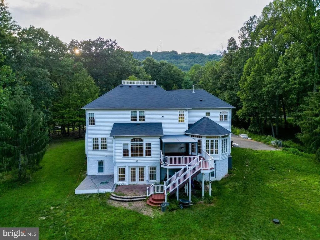 Photo of 2299 MOUNTAIN ROAD