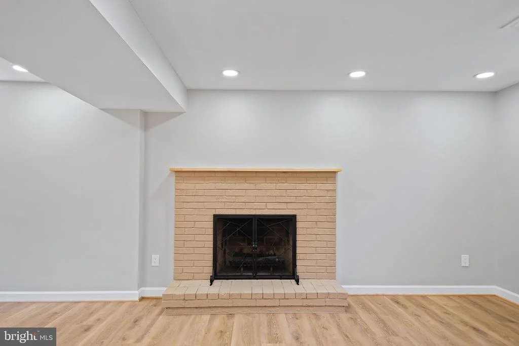 Photo of 823 MALIBU DRIVE