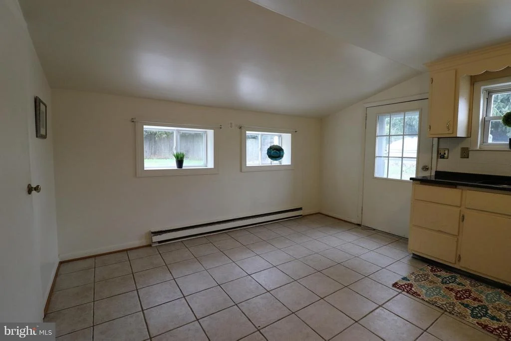 Photo of 5 KING AVENUE