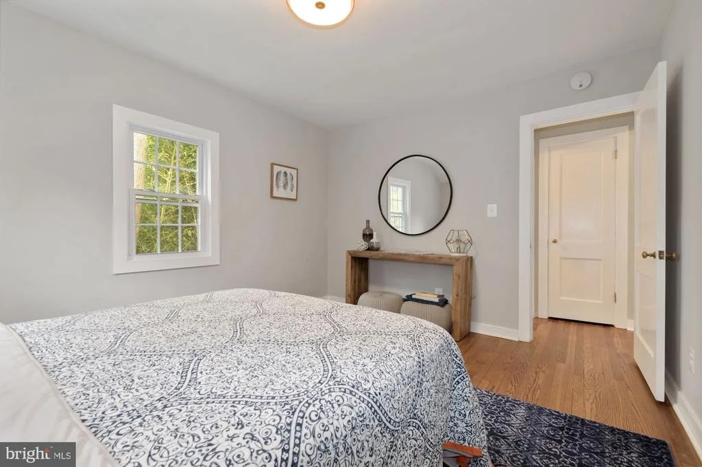 Photo of 8713 READING ROAD