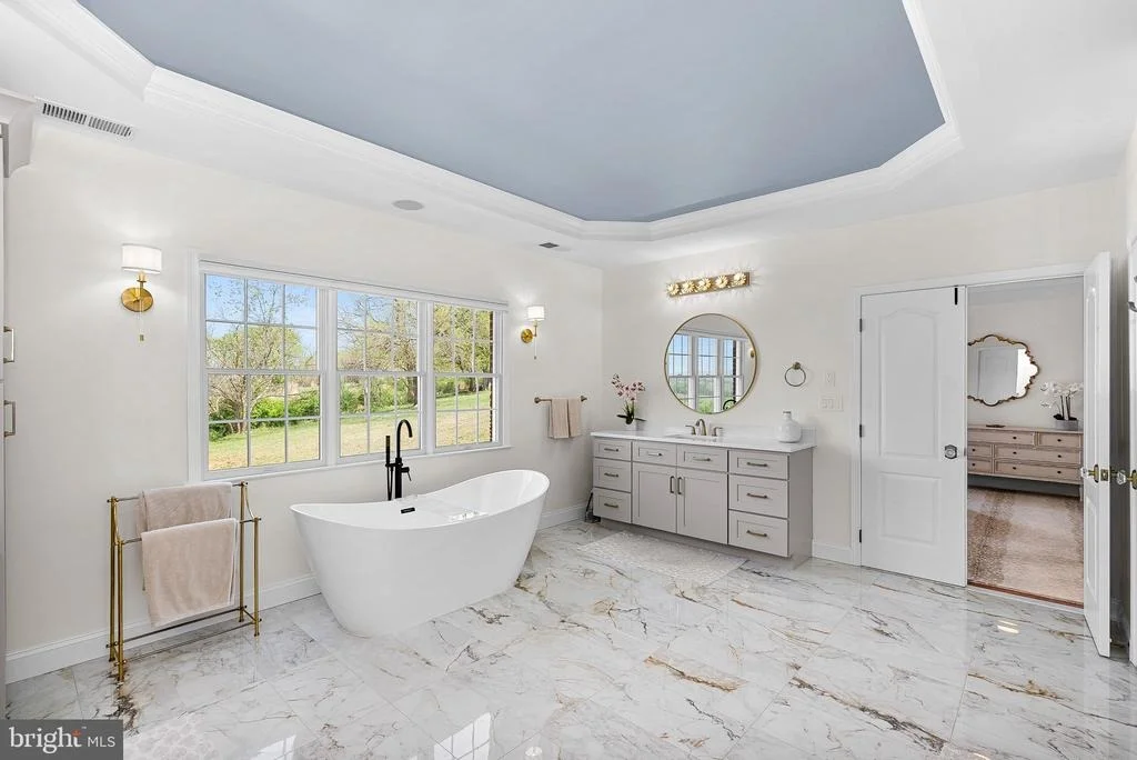 Photo of 15064 BARLOW DRIVE