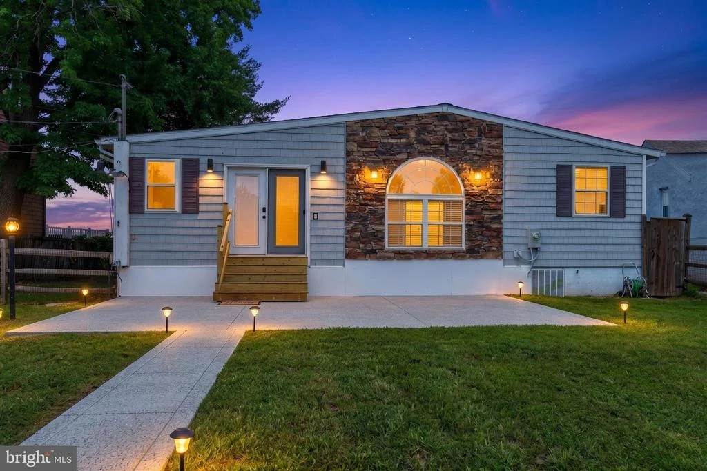 Photo of 3704 EDGEWATER PLACE