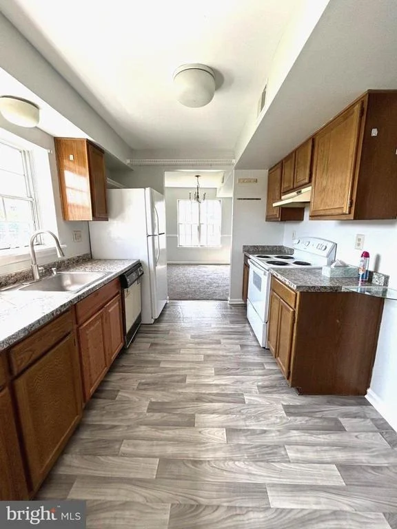 Photo of Unit 201A at 1405 KEY PARKWAY