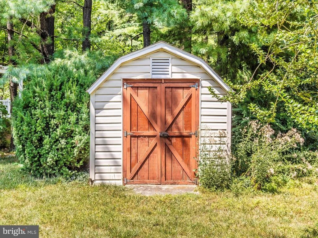Photo of 8107 CLEARFIELD ROAD