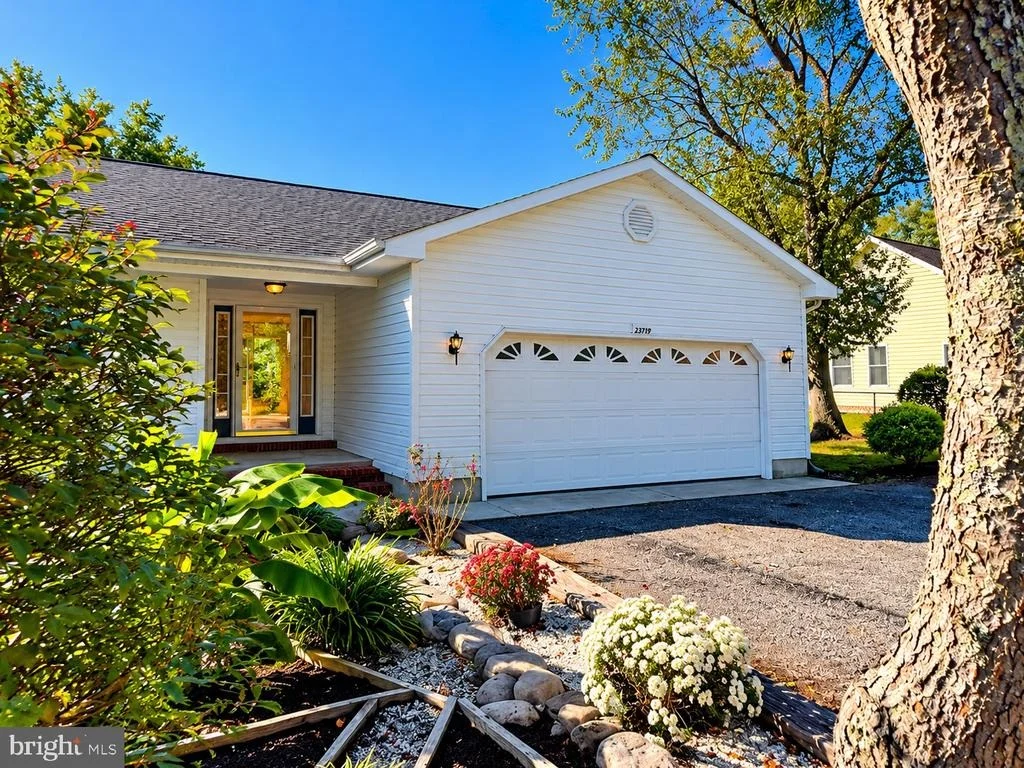 Photo of 23719 HENRY ROAD