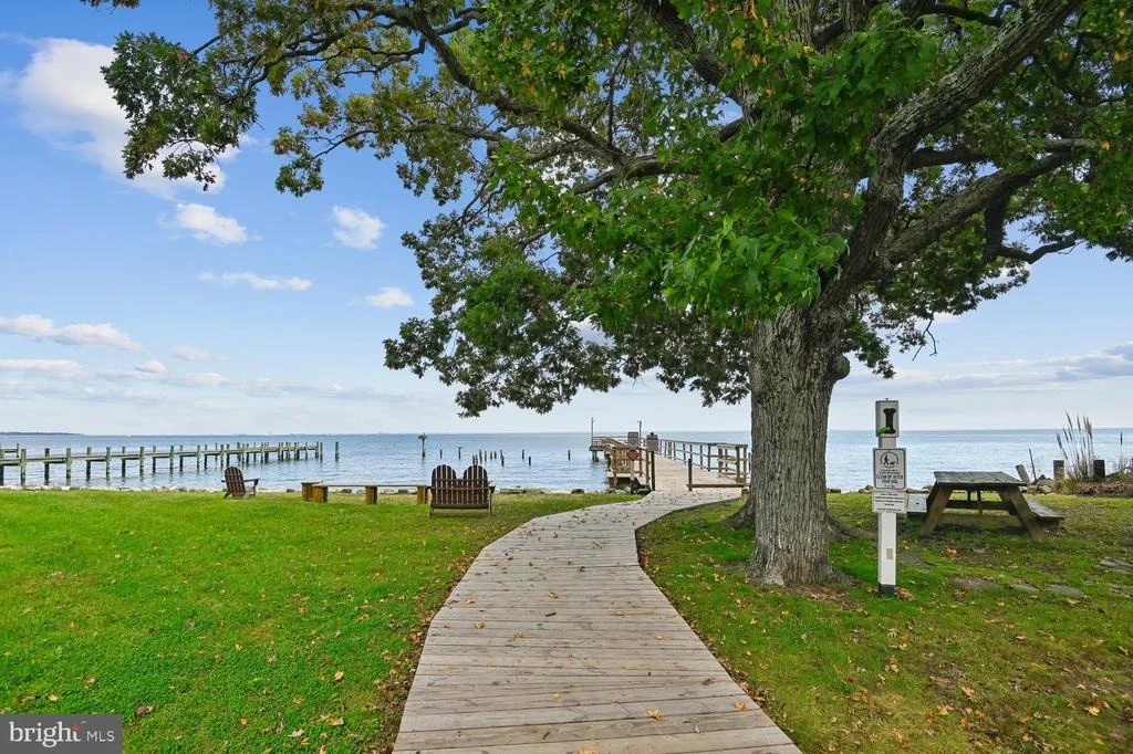 Photo of 4734 IDLEWILDE ROAD