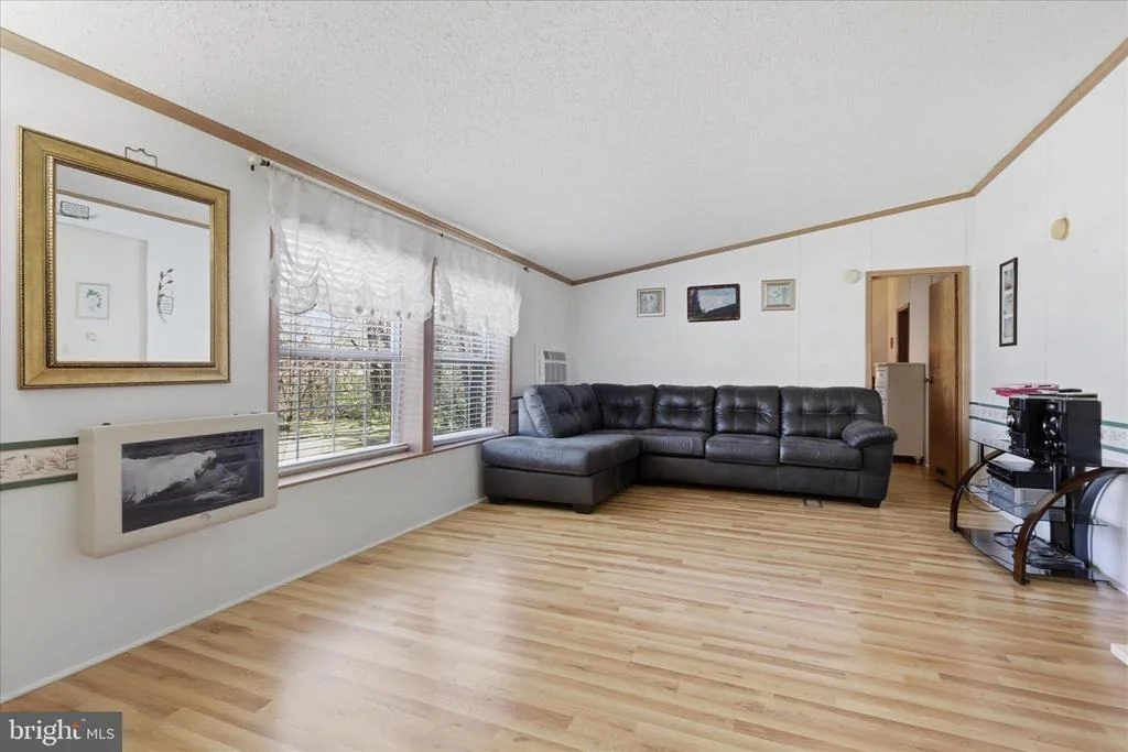 Photo of 11125 LAKESIDE DRIVE