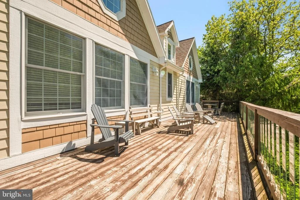 Photo of 200 STILWATER DRIVE