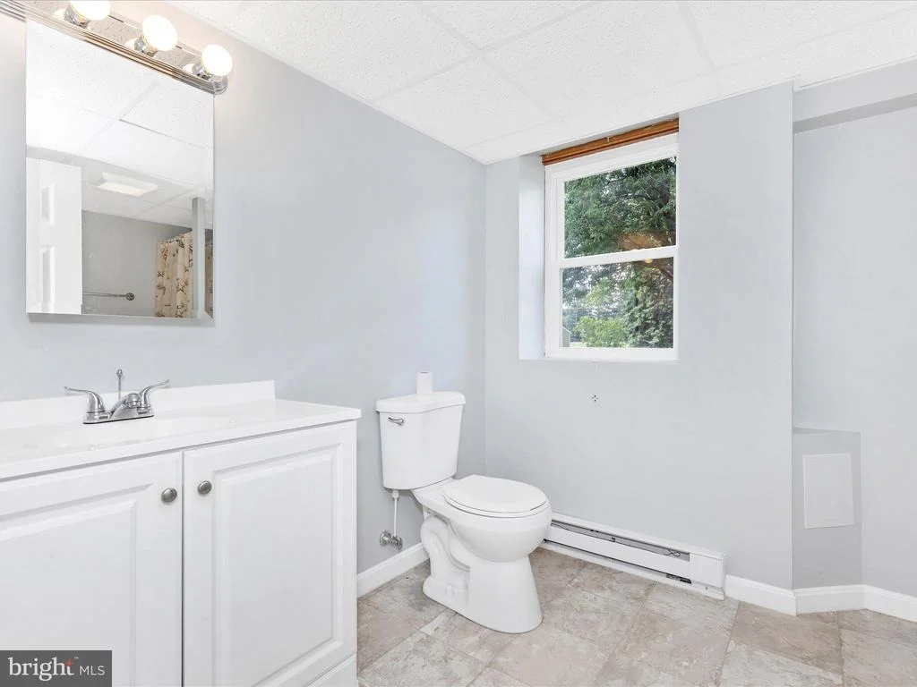 Photo of 22128 PIKESIDE DRIVE