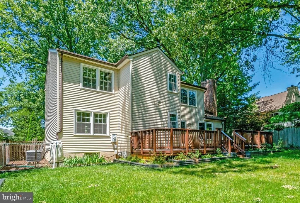 Photo of 8517 ELECTRIC AVE
