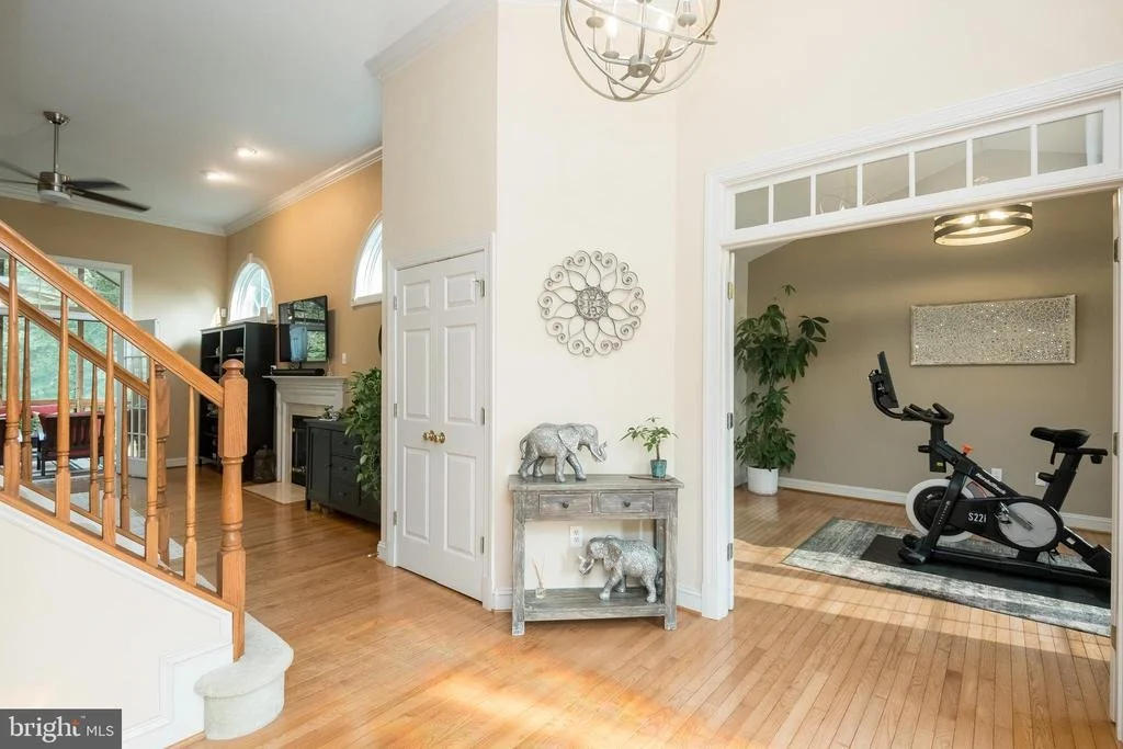 Photo of 5105 WELLINGHALL WAY