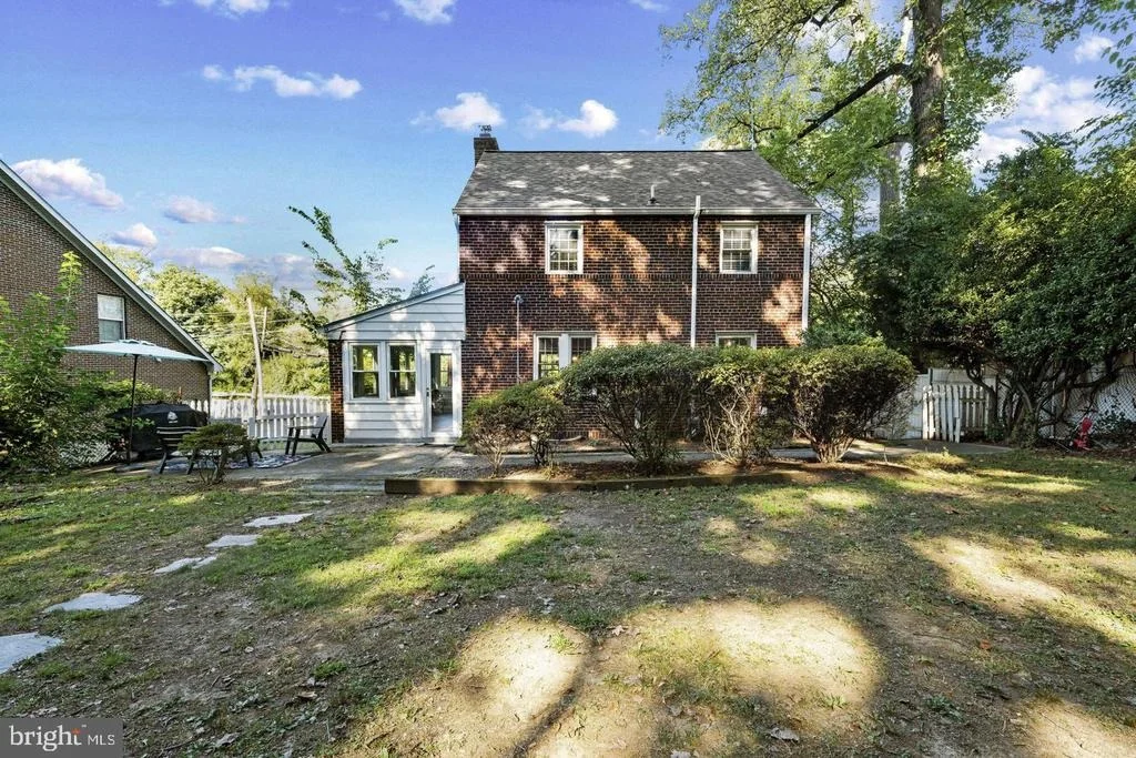 Photo of 2504 SEMINARY ROAD