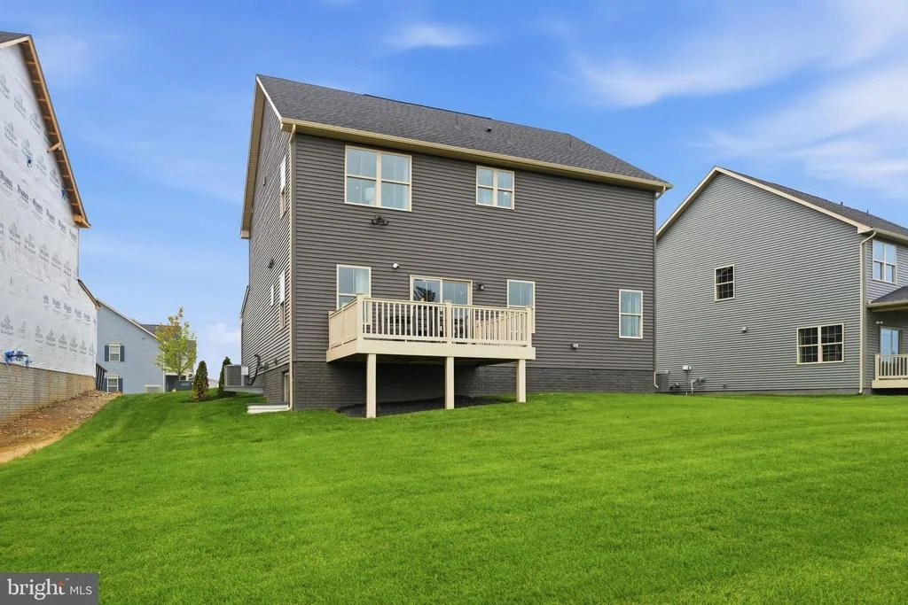 Photo of 7319 DOLOMITE ROAD