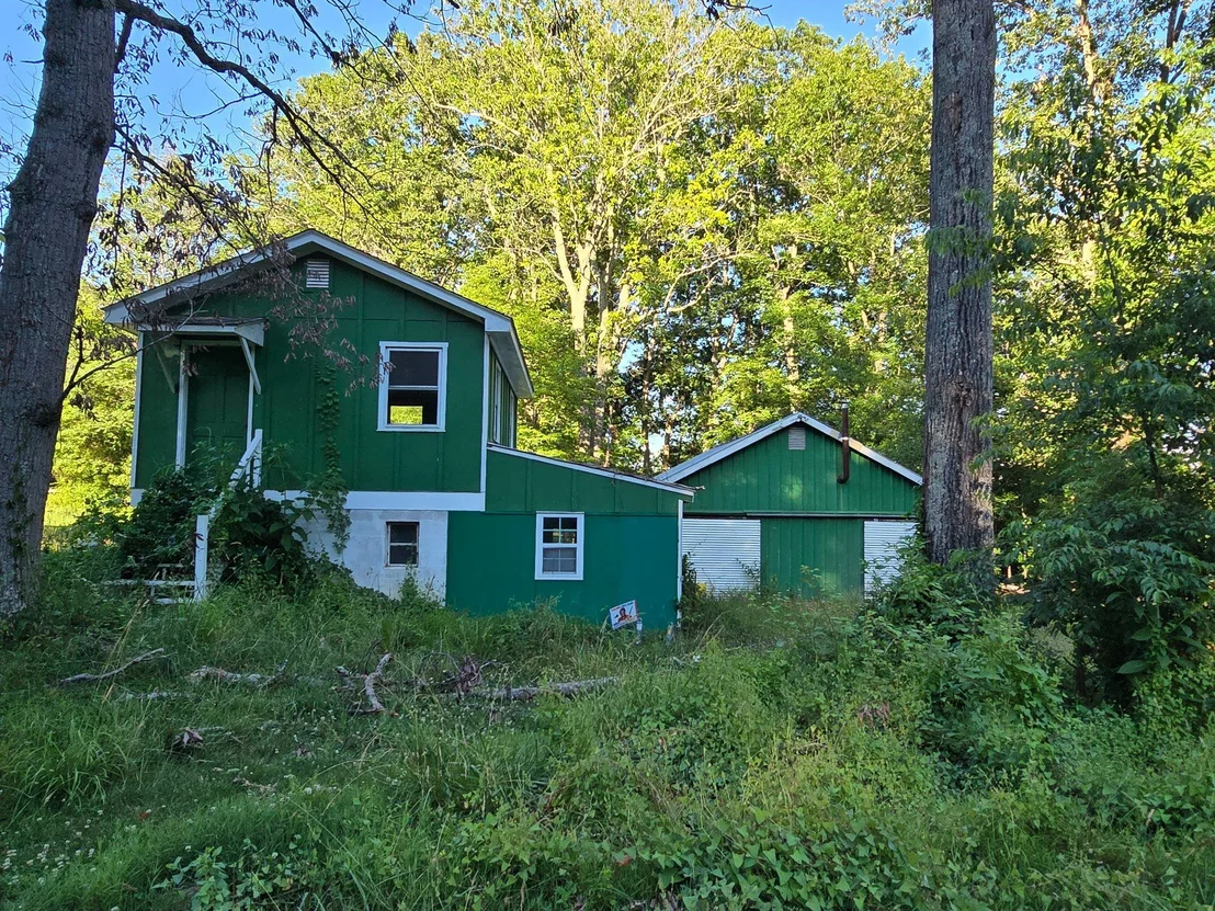 Photo of 6301 LEEDS MANOR