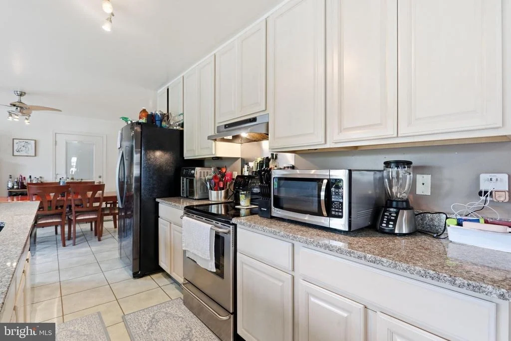 Photo of 5921 QUINN ROAD