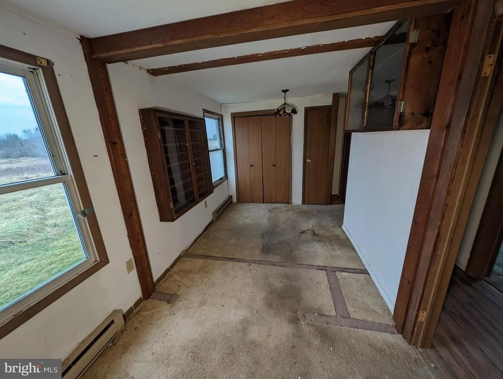 Photo of 585 GROVE NECK ROAD