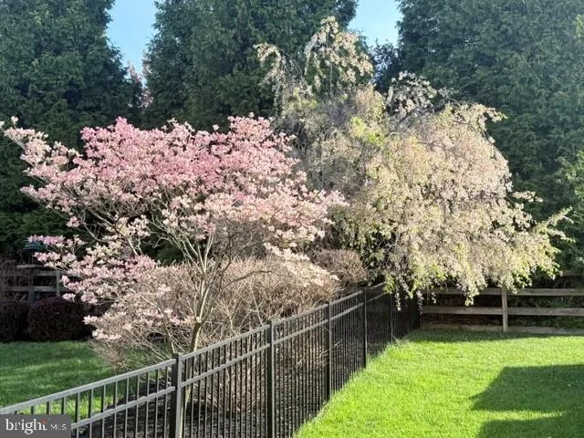 Photo of 5200 SCENIC DRIVE