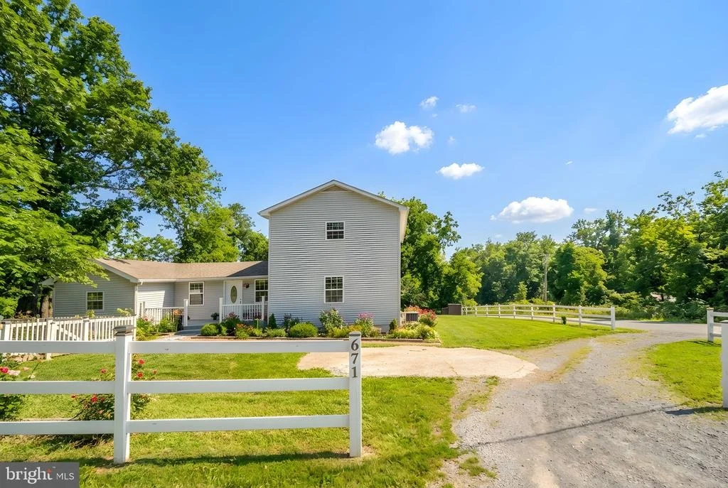Photo of 671 PINE RIDGE DRIVE