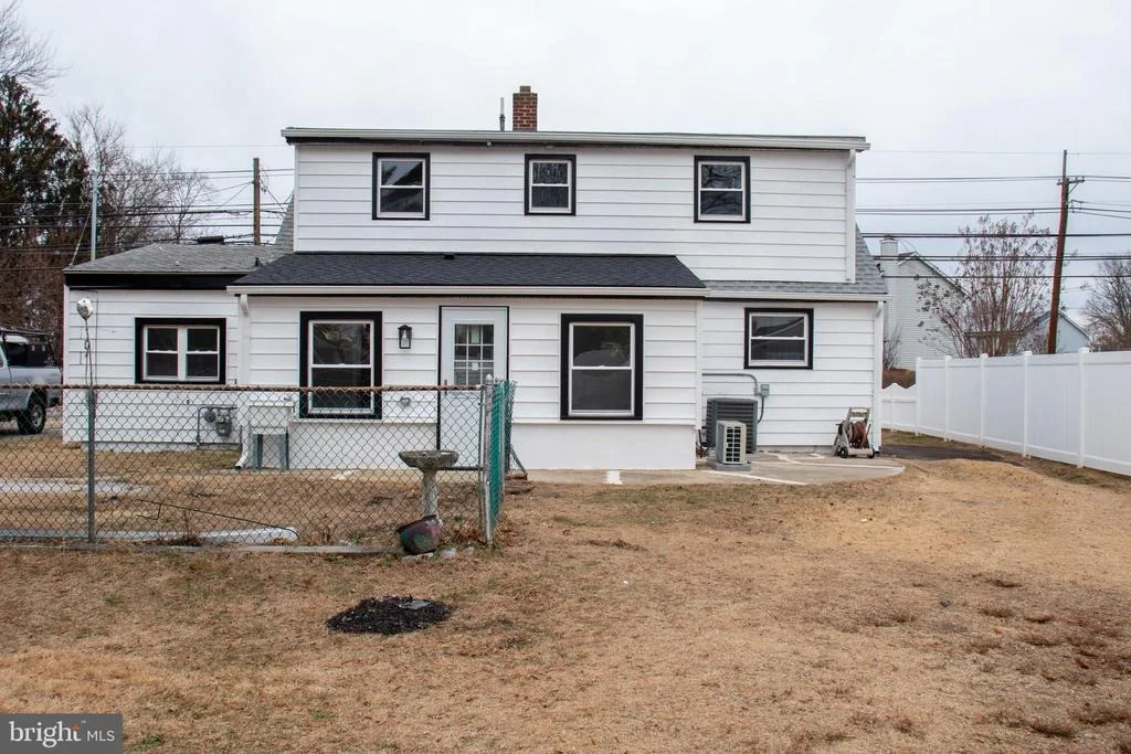 Photo of 952 COLUMBUS ROAD