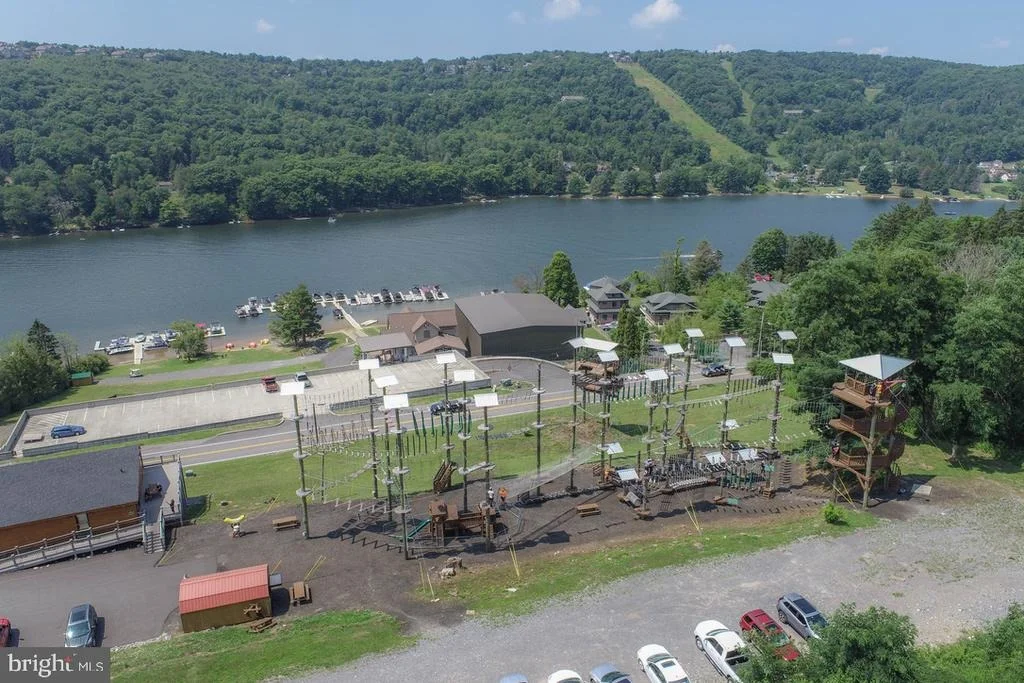 Photo of 332 HIGH POINT DRIVE