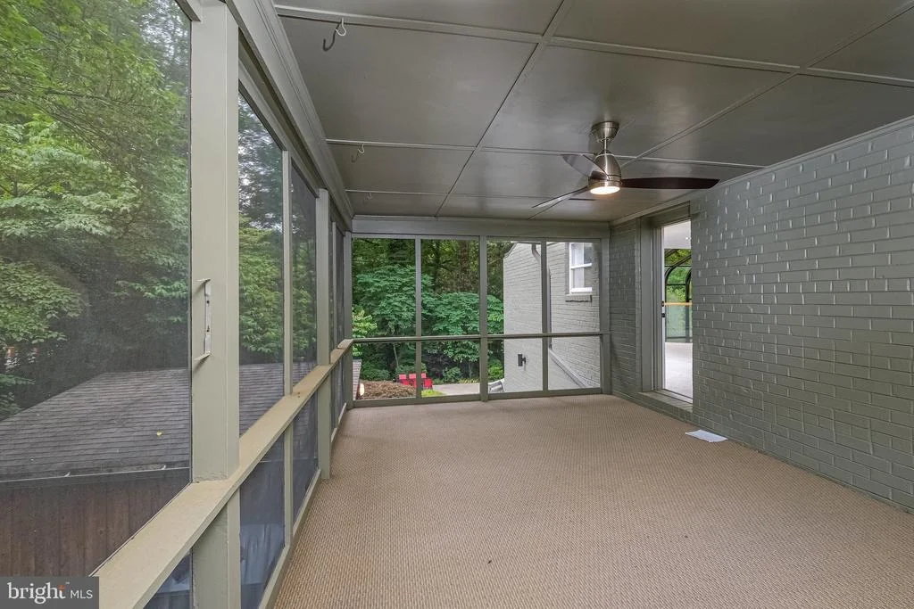 Photo of 7016 RIVER ROAD