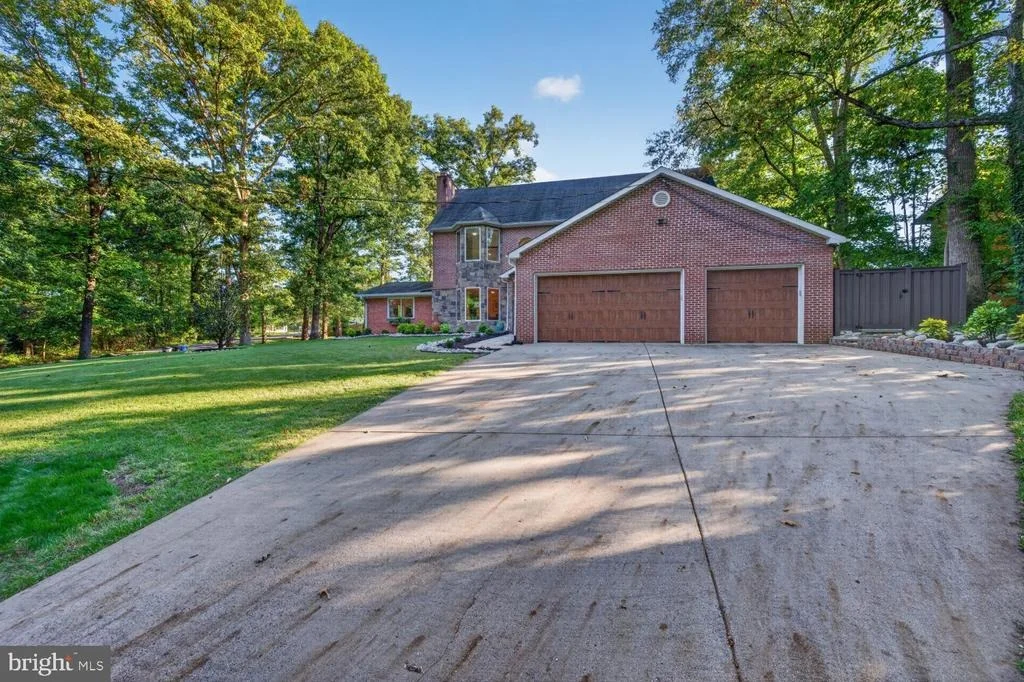 Photo of 7300 ORIOLE AVENUE