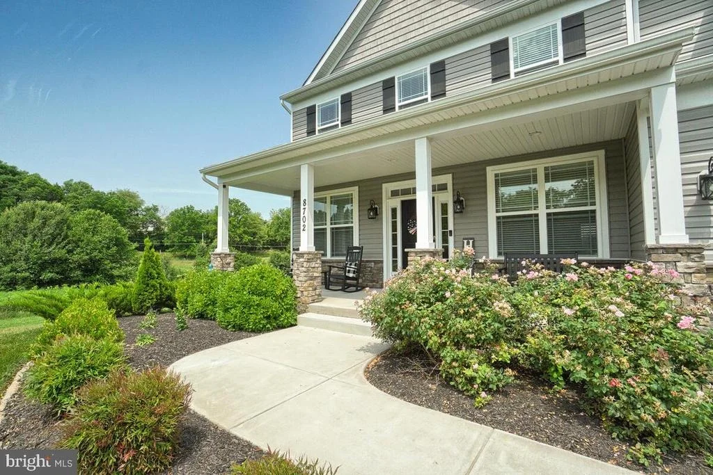 Photo of 8702 HAWBOTTOM ROAD