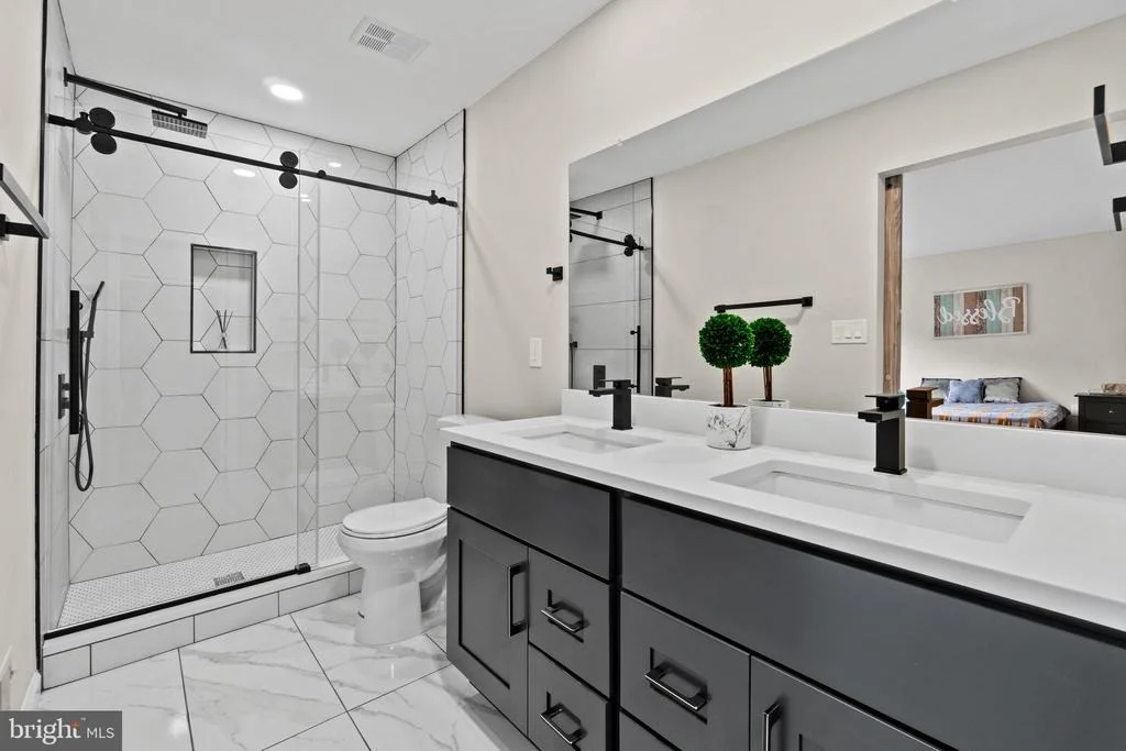 Photo of 14724 BOTANY WAY