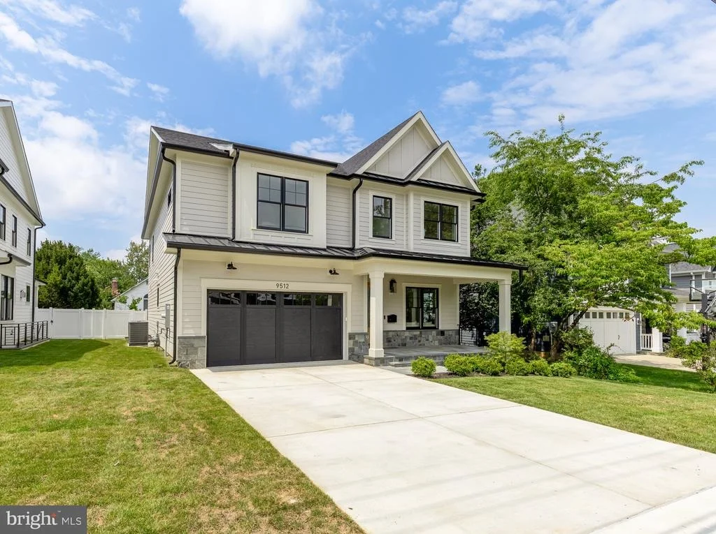 Photo of 9512 FOREST ROAD