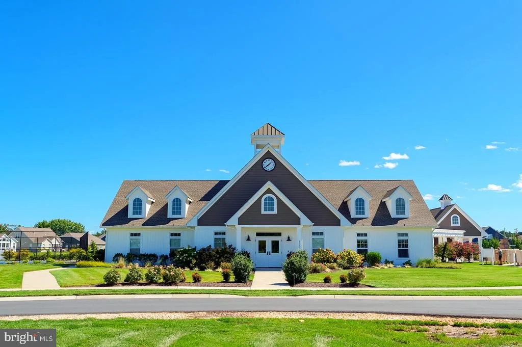 Photo of 15496 CRAPE MYRTLE ROAD