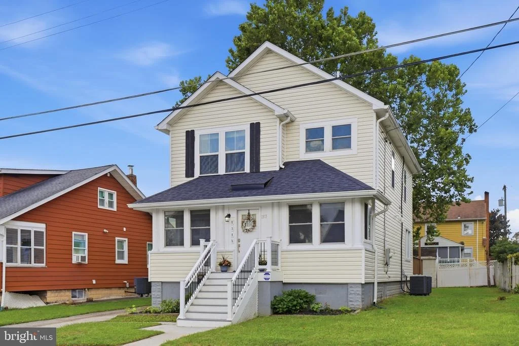 Photo of 1313 POPLAR AVENUE