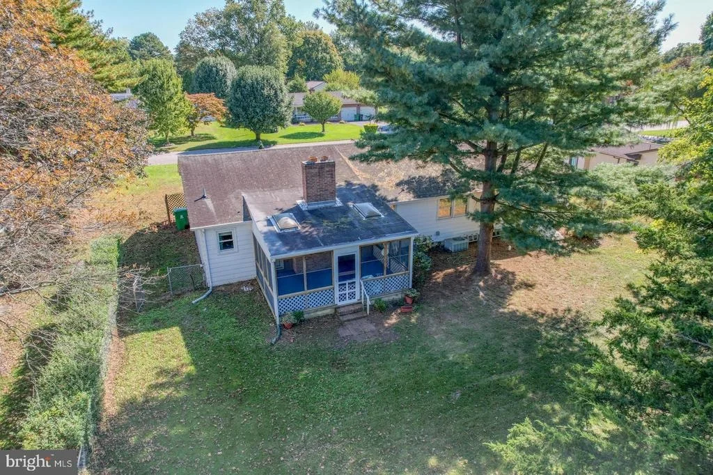 Photo of 54 MEADOW GLEN DRIVE