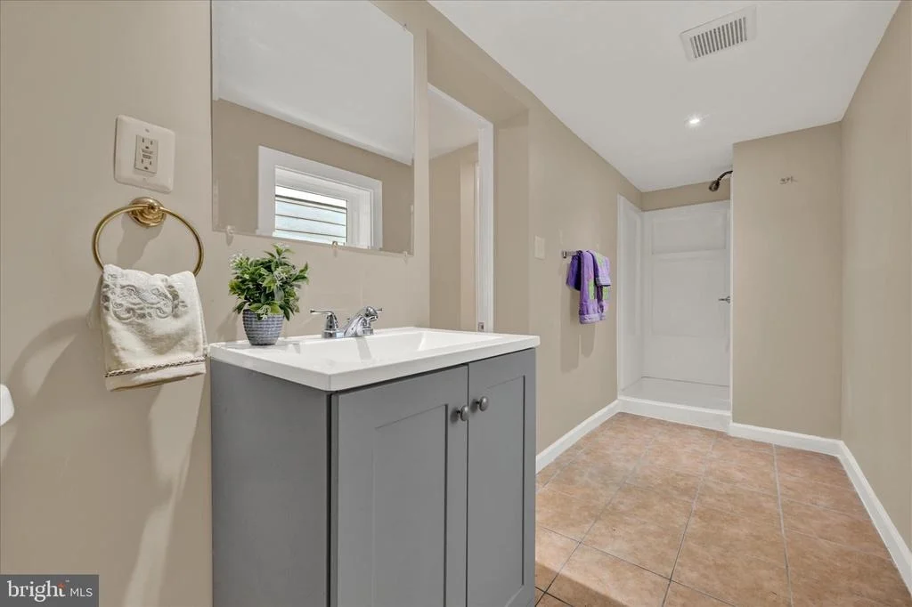 Photo of 8511 FREDERICK ROAD