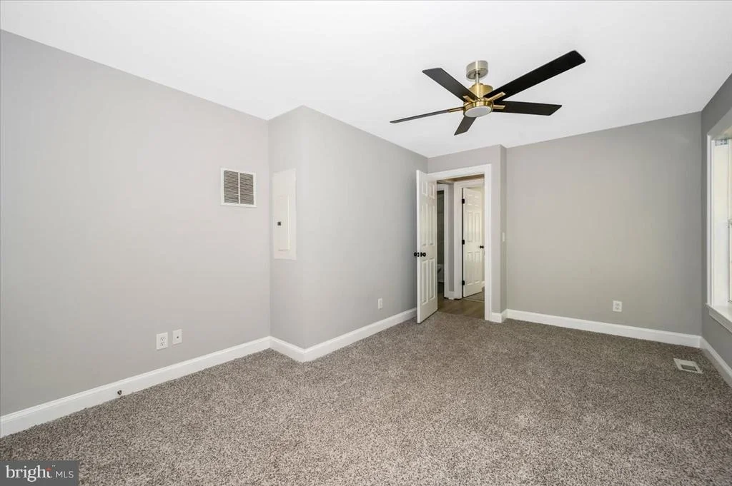 Photo of 1552 DENNIS ROAD
