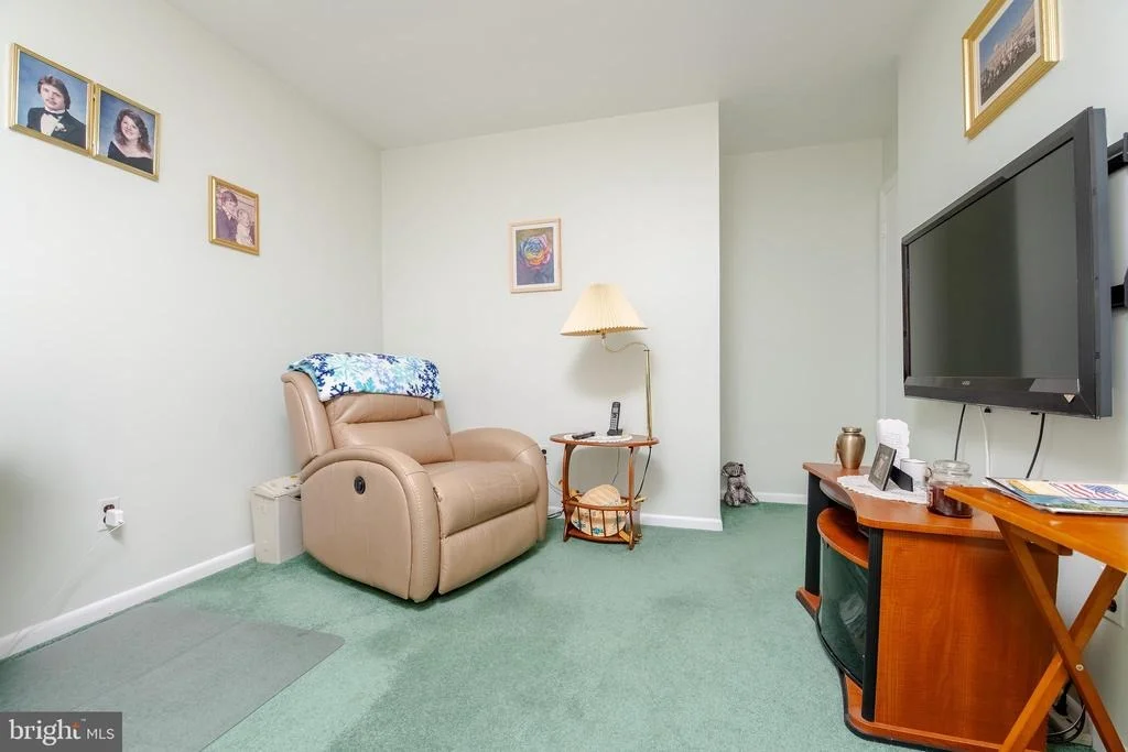 Photo of 417 NOLLMEYER ROAD