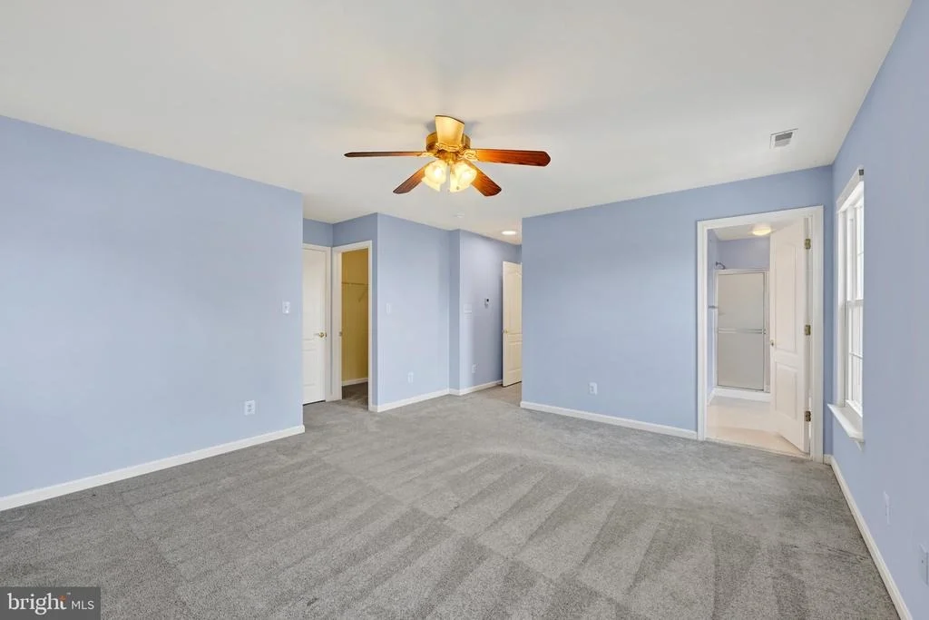 Photo of 1420 MOONSHADOW ROAD