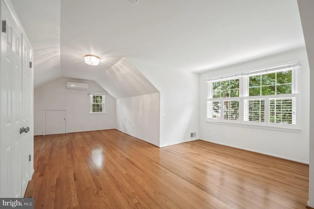 Photo of 8524 DOTER DRIVE