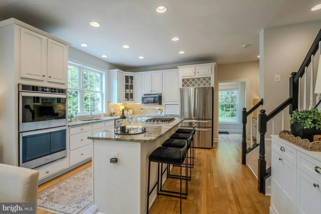 Photo of 17301 ROUNDMONT PLACE