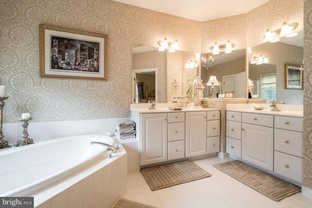 Photo of 4408 WINDING OAK DRIVE